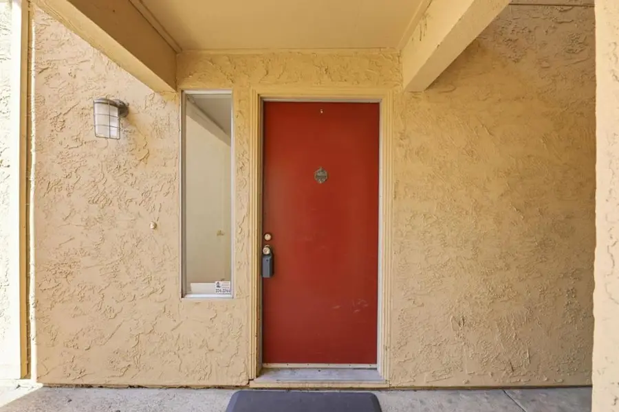 7 Las Moradas Circle, San Pablo, CA 94806 - #3