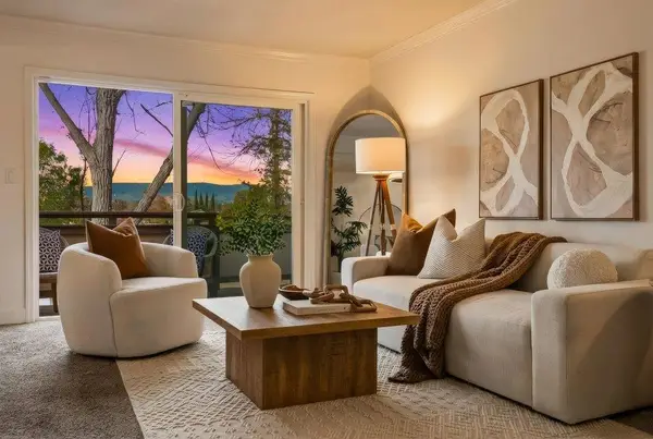 565 W Latimer Avenue, Campbell, CA 95008