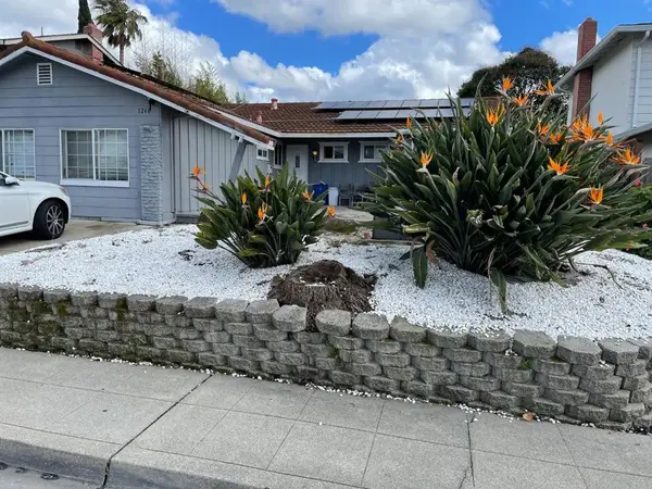 1260 Glacier Drive, Milpitas, CA 95035