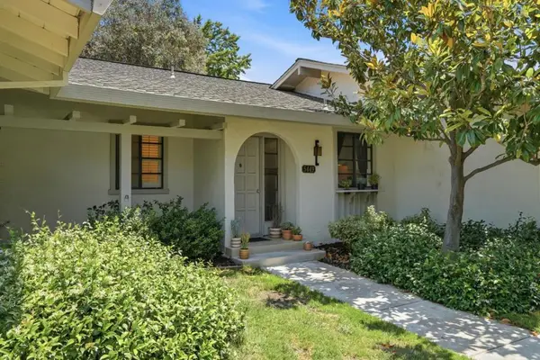 5449 Cribari Green, San Jose, CA 95135