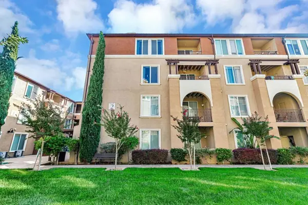 801 S Winchester Boulevard #2401, San Jose, CA 95128