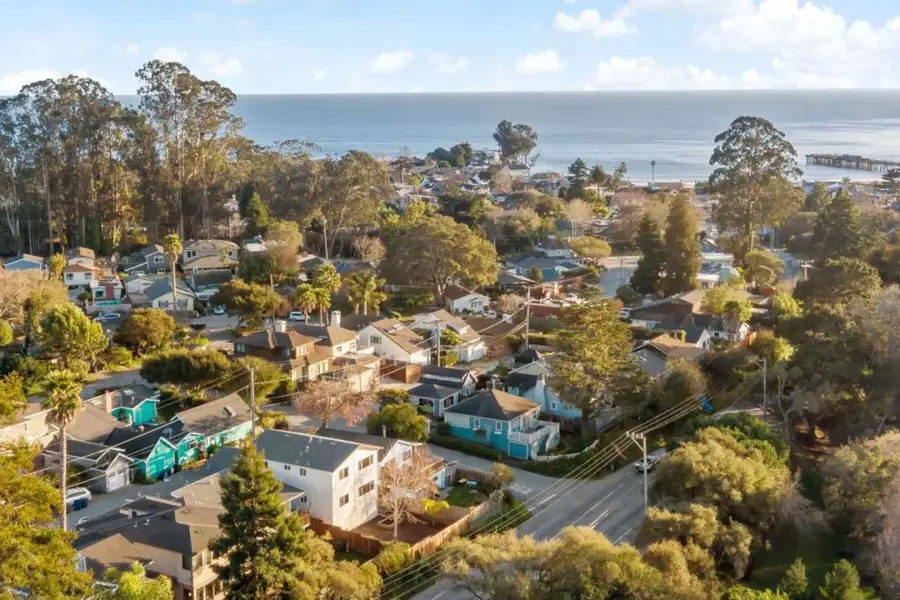 404 Monterey Avenue, Capitola, CA 95010 - #3