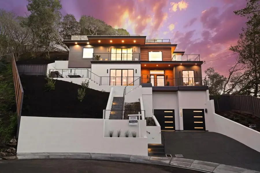 3288 Oak Court, Belmont, CA 94002 - #2