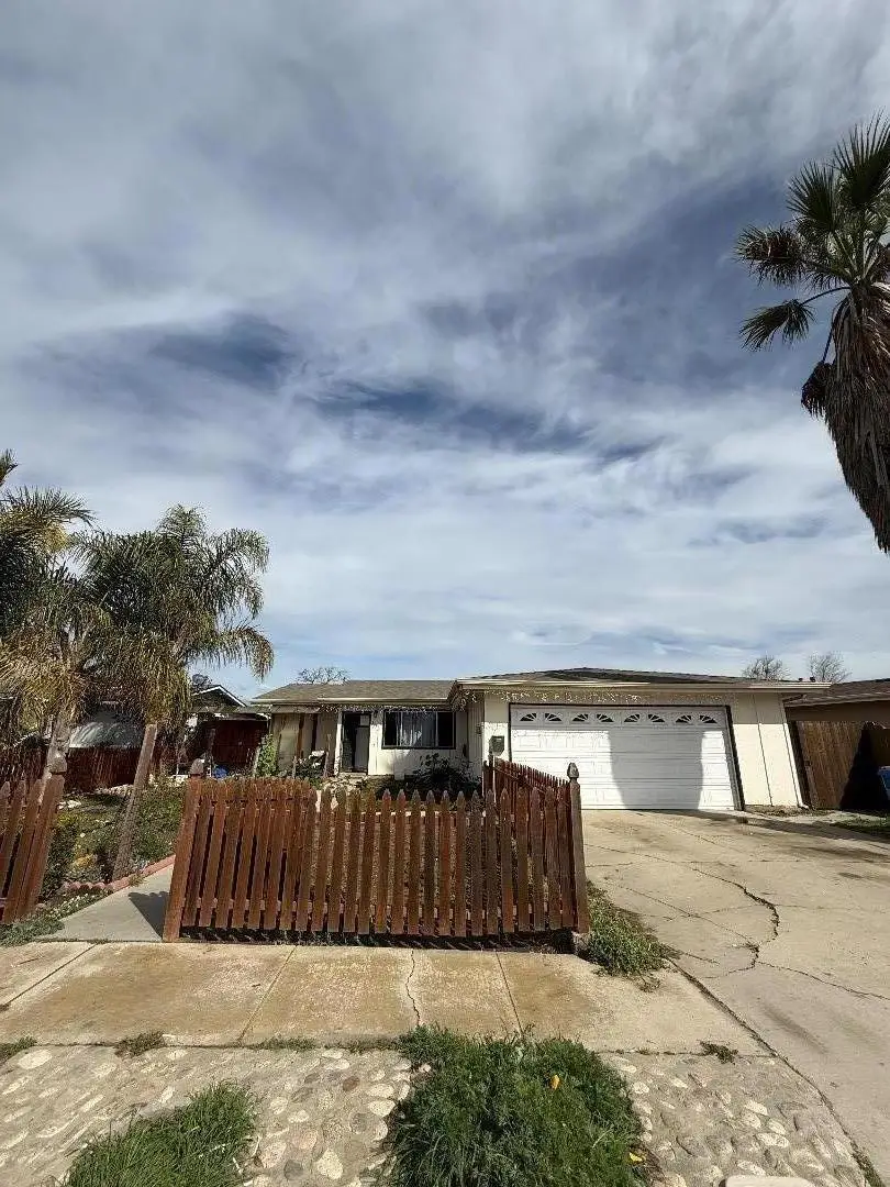 244 Larson Lane, Greenfield, CA 93927 - #2