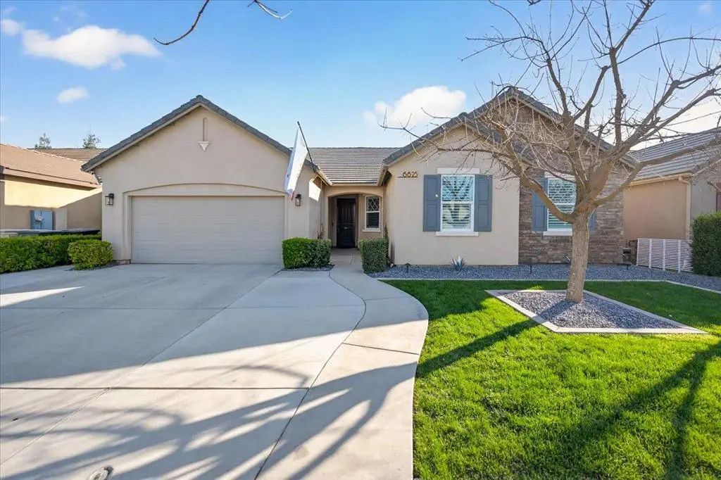 6625 W Vine Court, Visalia, CA 93291 - #1