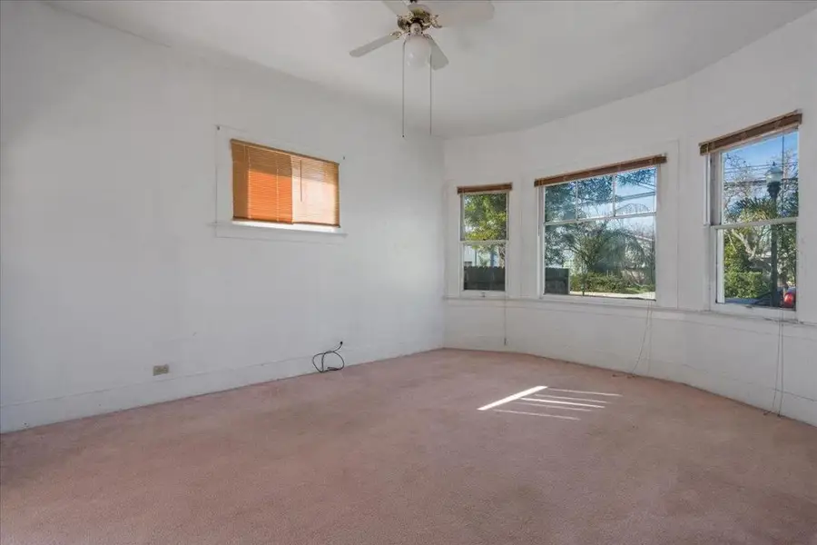 262 E 6th Street, Gilroy, CA 95020 - #2