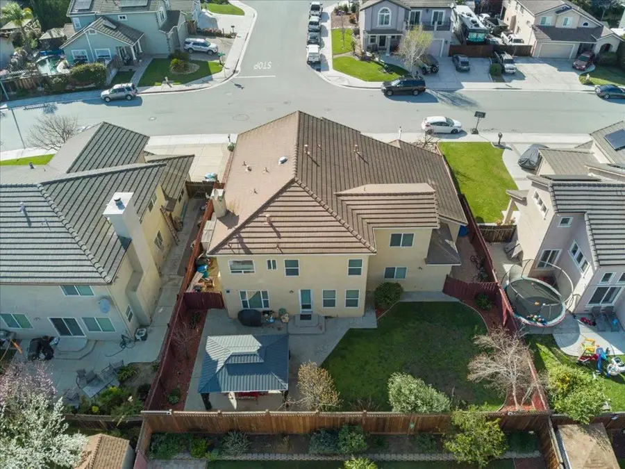 1901 Calistoga Drive, Hollister, CA 95023 - #3