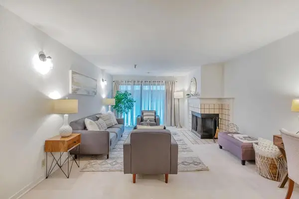 295 Lenox Avenue #203, Oakland, CA 94610