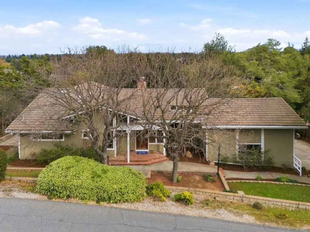 10140 Hillcrest Road, Cupertino, CA 95014 - #1