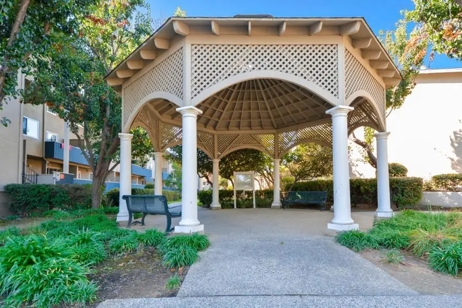 7100 Rainbow Drive #35, San Jose, CA 95129 - #2