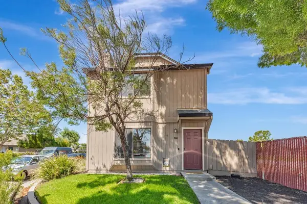 200 Gibson Drive #36, Hollister, CA 95023