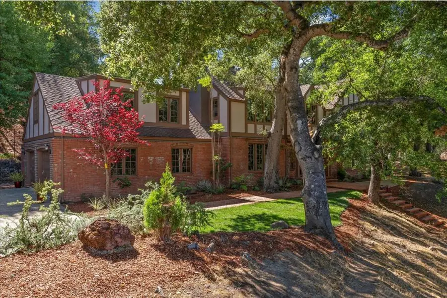 21700 Via Regina, Saratoga, CA 95070 - #2