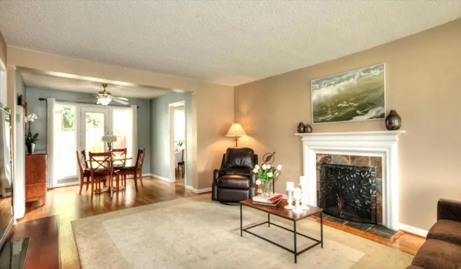 1523 Virginia Avenue, Redwood City, CA 94061 - #3