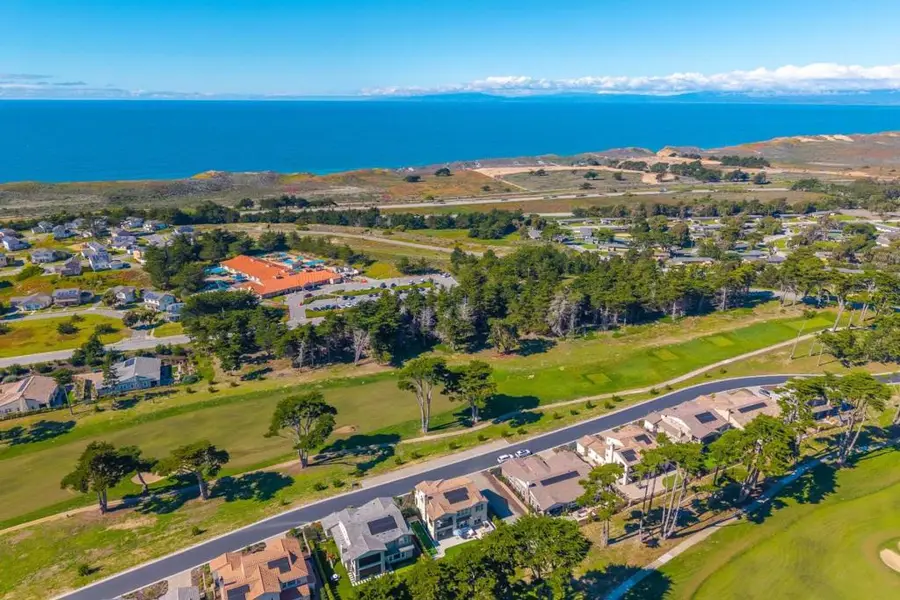 1814 Links Drive, Seaside, CA 93955 - #2