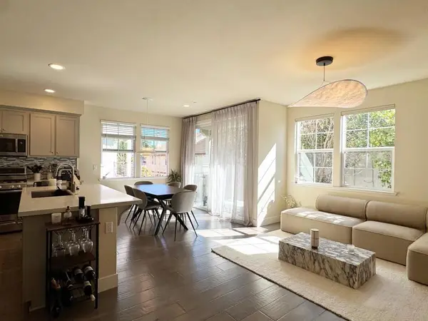 238 Carroll Street #112, Sunnyvale, CA 94086