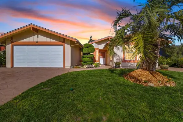 1527 Hawser Lane, Half Moon Bay, CA 94019