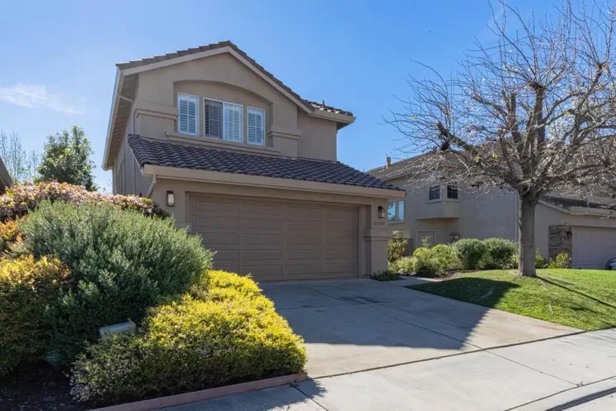 25215 Azalea Court, Salinas, CA 93908 - #2