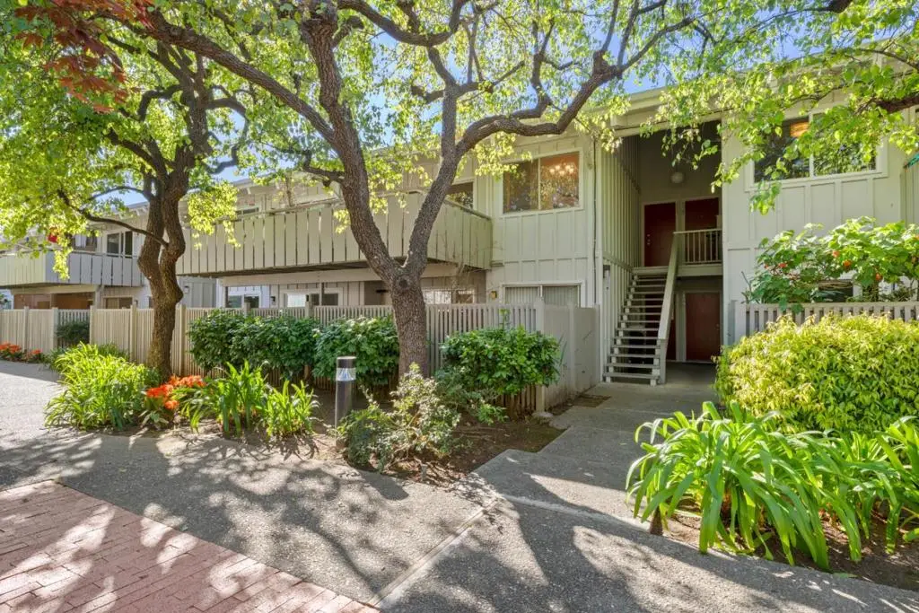 255 S Rengstorff Avenue #172, Mountain View, CA 94040 - #1