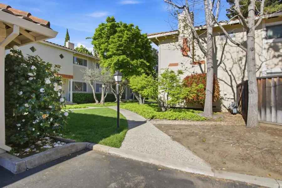 436 Sierra Vista Avenue #6, Mountain View, CA 94043 - #3