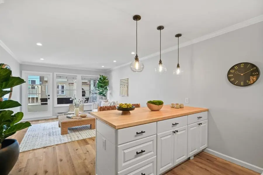 1250 Clay Street #103, San Francisco, CA 94108 - #2