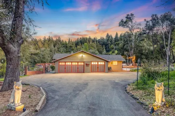 22108 Call Of The Wild Road, Los Gatos, CA 95033