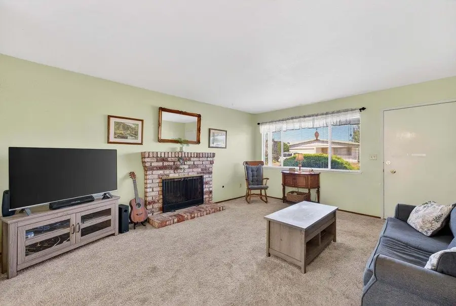 517 Tuttle Avenue, Watsonville, CA 95076 - #3