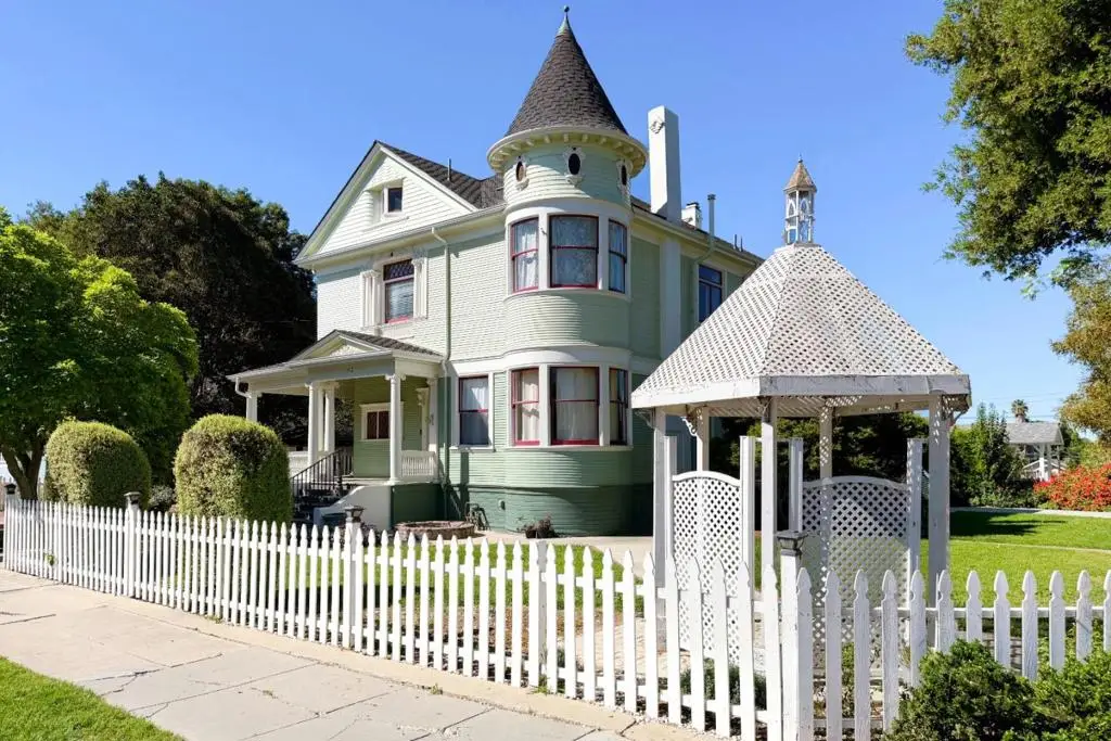 712 West Street, Hollister, CA 95023 - #1