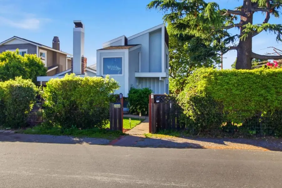 2044 Monroe Avenue, Belmont, CA 94002 - #3