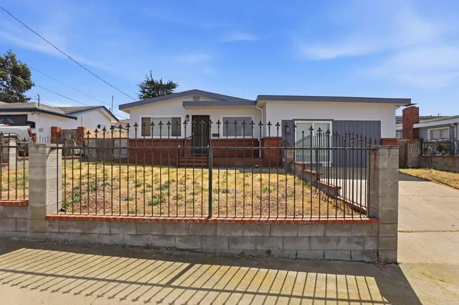 1140 Palm Avenue, Seaside, CA 93955 - #2