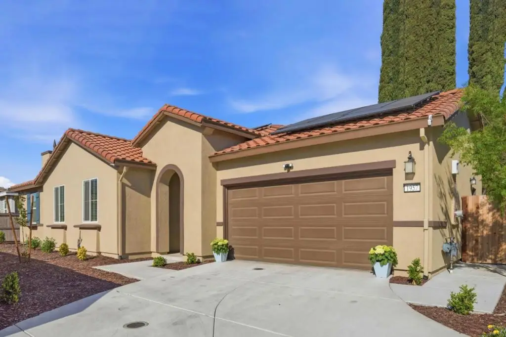 1957 Apiary Way, Hughson, CA 95326 - #1