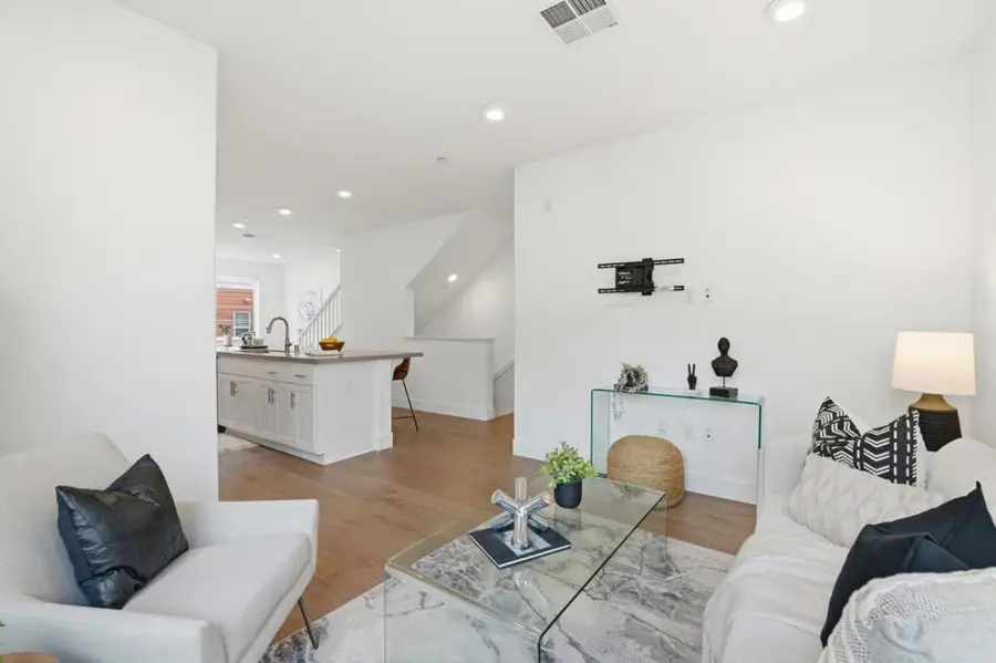 29284 Hub Lane, Hayward, CA 94544 - #3