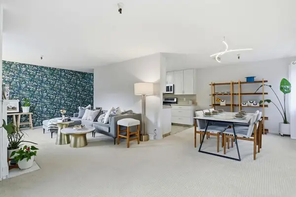 400 Ortega Avenue #220, Mountain View, CA 94040