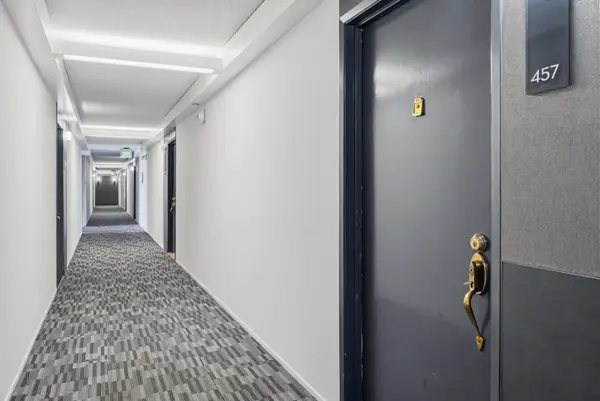 8 Commodore Drive #C457, Emeryville, CA 94608