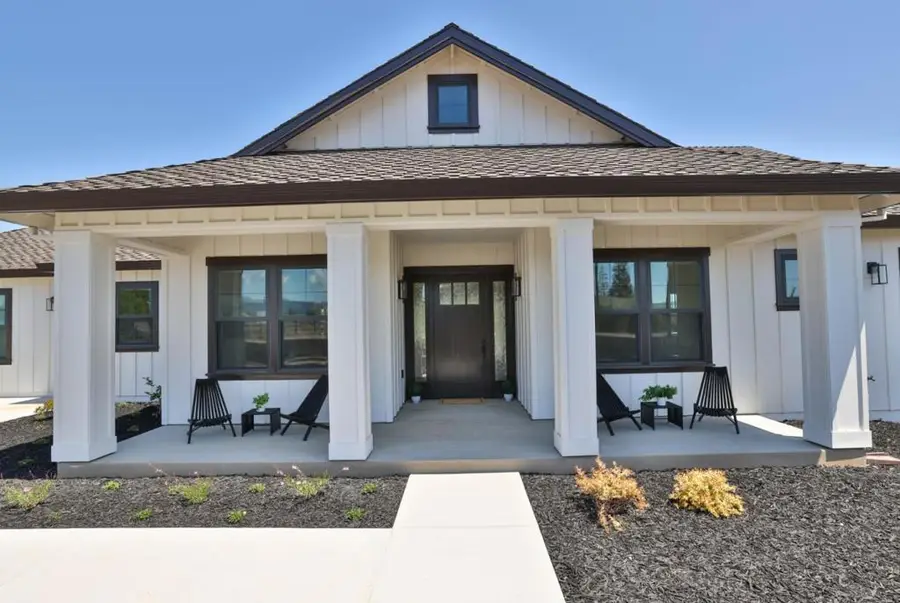 920 E Middle Avenue, San Martin, CA 95046 - #3