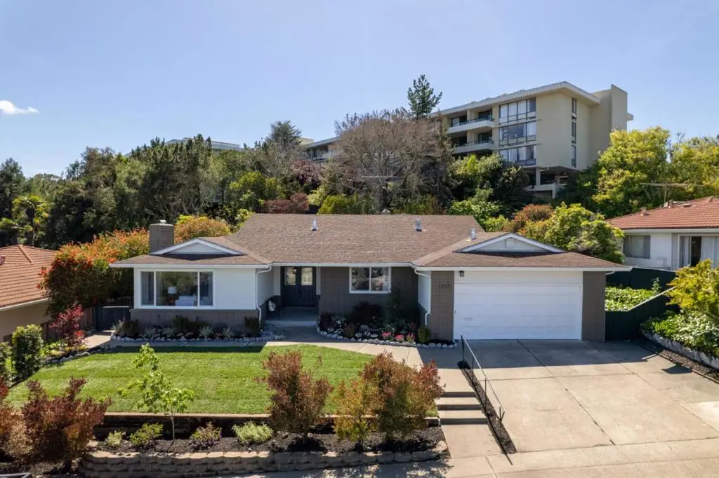 1857 Hunt Drive, Burlingame, CA 94010 - #1