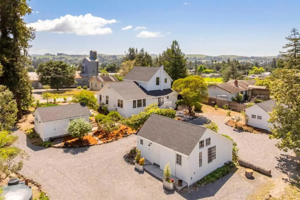 2212 Magnolia Avenue, Petaluma, CA 94952 - #1