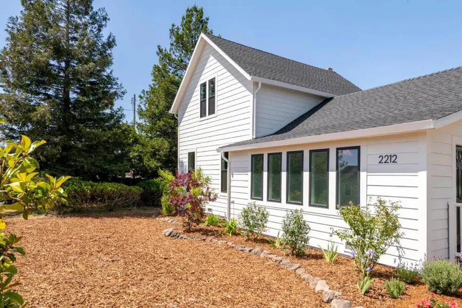 2212 Magnolia Avenue, Petaluma, CA 94952 - #3