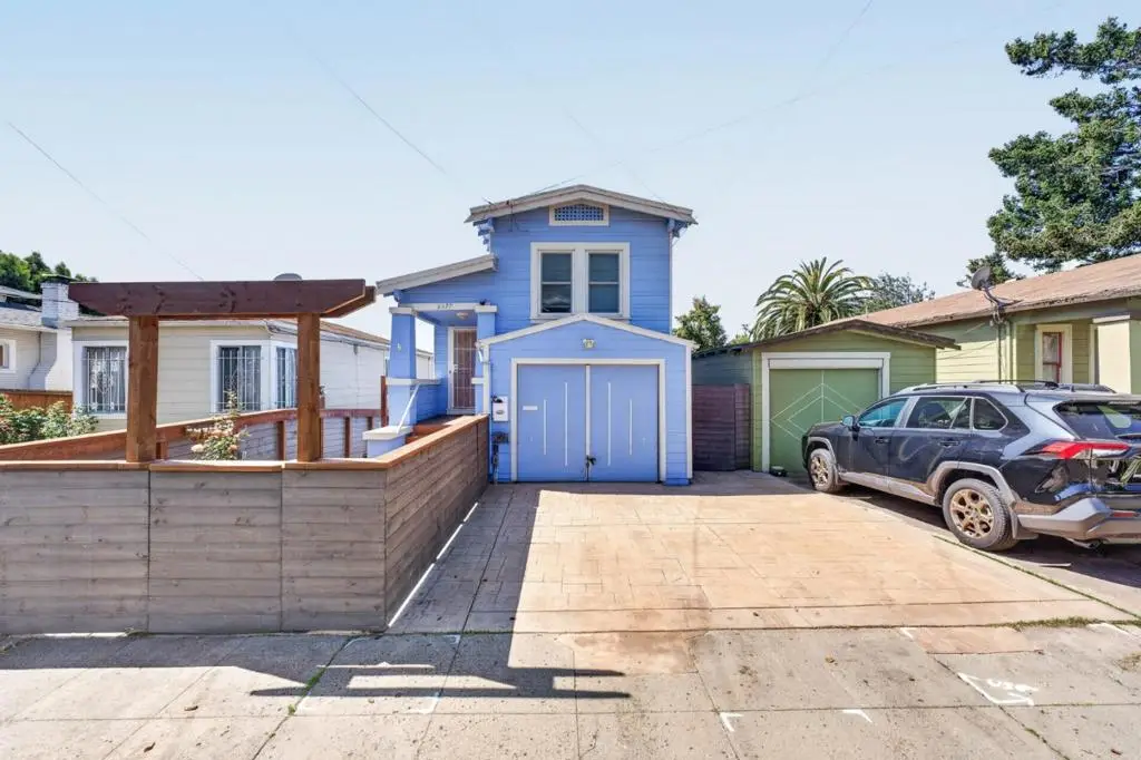 Address Withheld By Seller, Oakland, CA 94605 - #1
