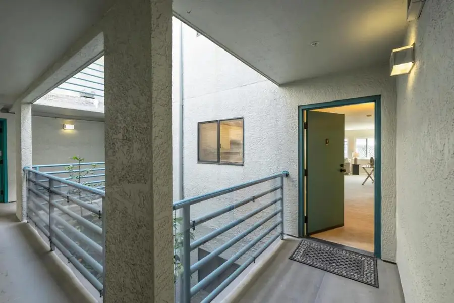 320 Peninsula Avenue #215, San Mateo, CA 94401 - #3