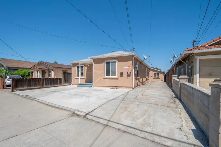 1382 Locust Street, San Jose, CA 95110 - #2