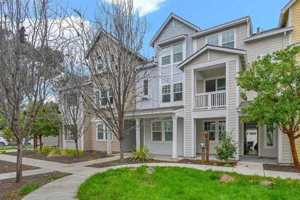 334 Circuit Way, Mountain View, CA 94043