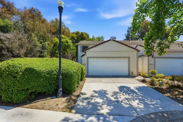 3 Arete Court, Hercules, CA 94547