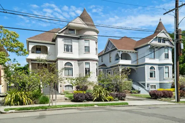 1833 Clinton Avenue, Alameda, CA 94501