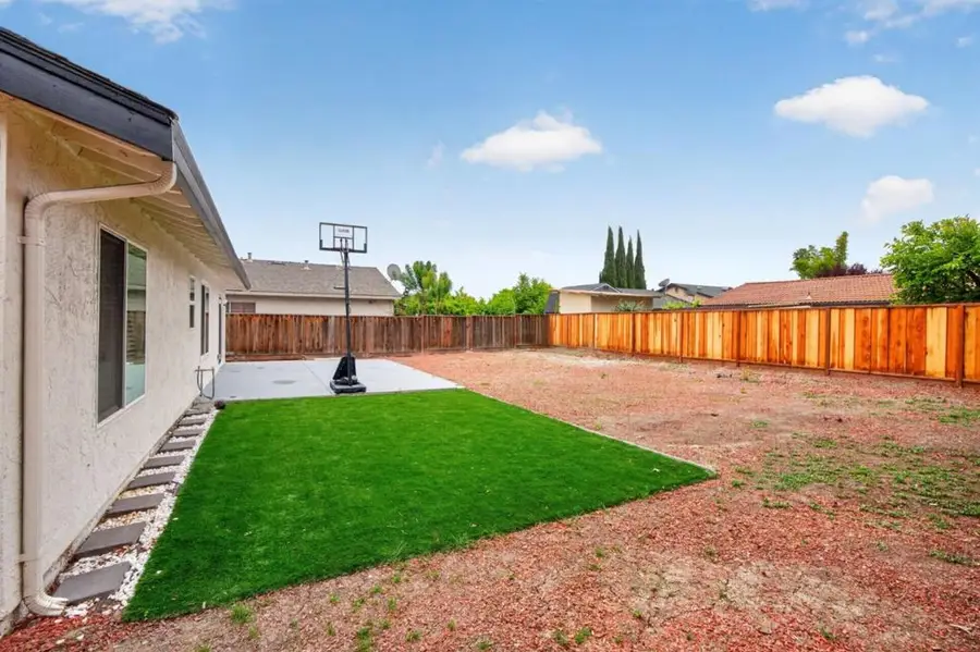 295 Esmeralda Court, San Jose, CA 95116 - #2