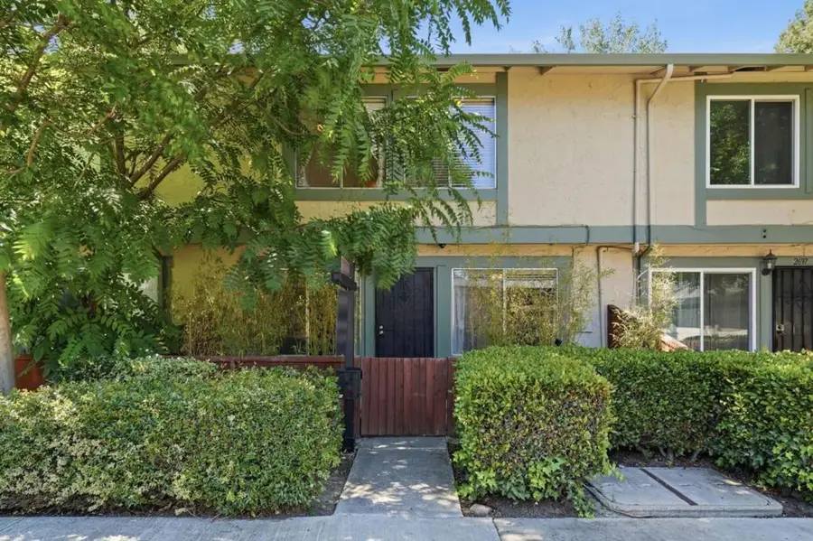 2701 Lone Bluff #18, San Jose, CA 95111 - #2