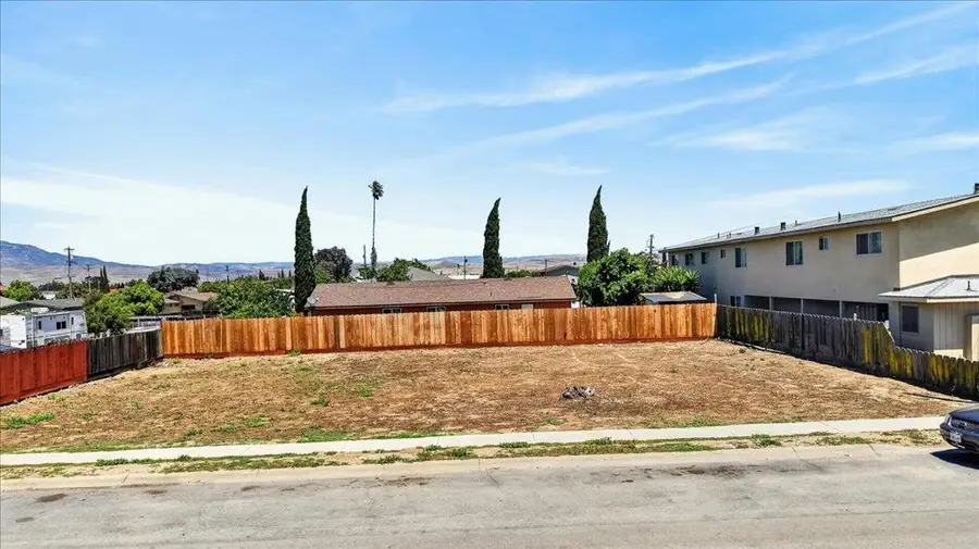 28 Tenth Street, Greenfield, CA 93927 - #2