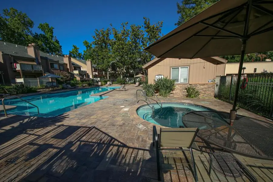 546 Woodside Oaks #6, Sacramento, CA 95825 - #3