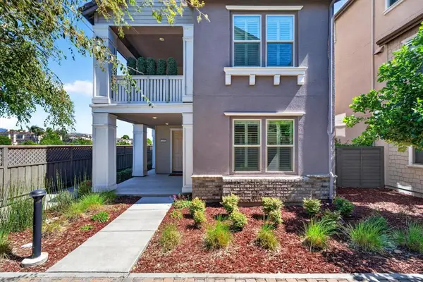 1580 Hidden Creek Lane, Milpitas, CA 95035