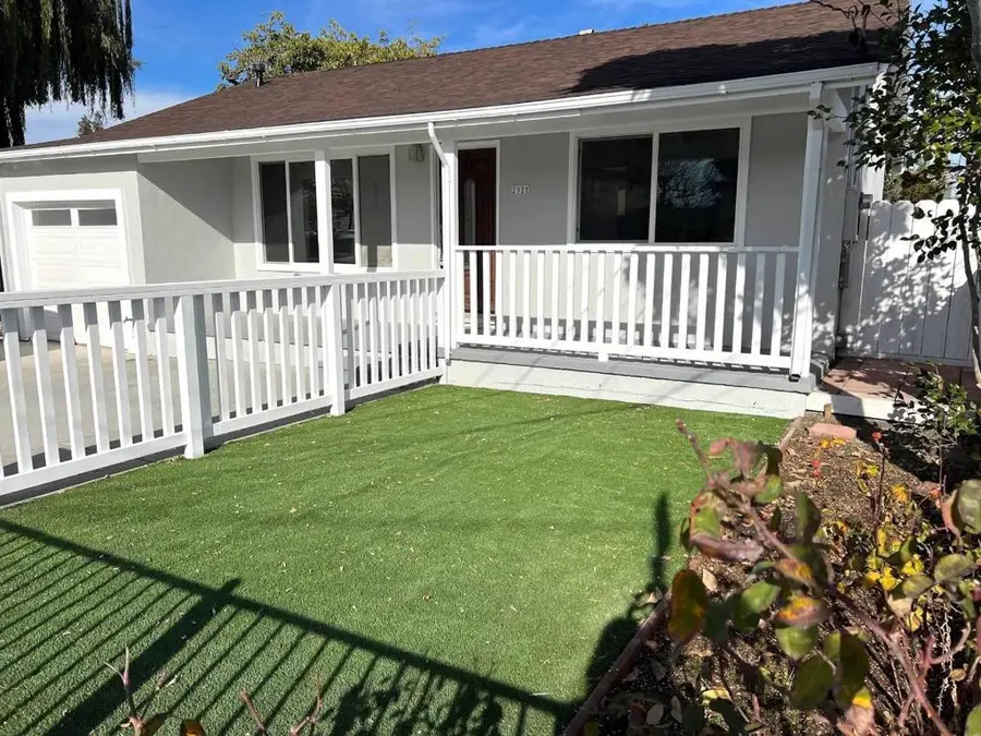 2921 Calvin Avenue, Redwood City, CA 94063 - #2