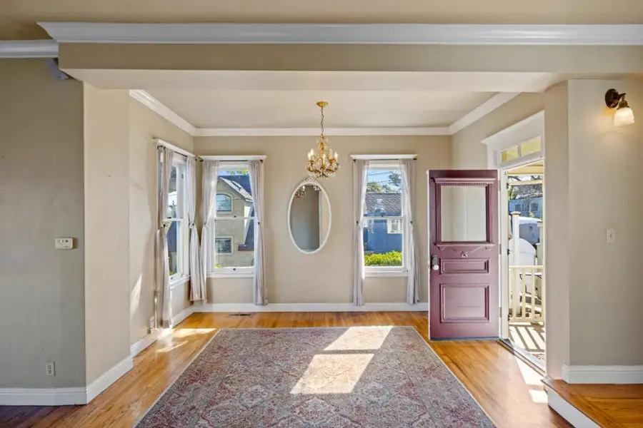 218 4th Street, Pacific Grove, CA 93950 - #2
